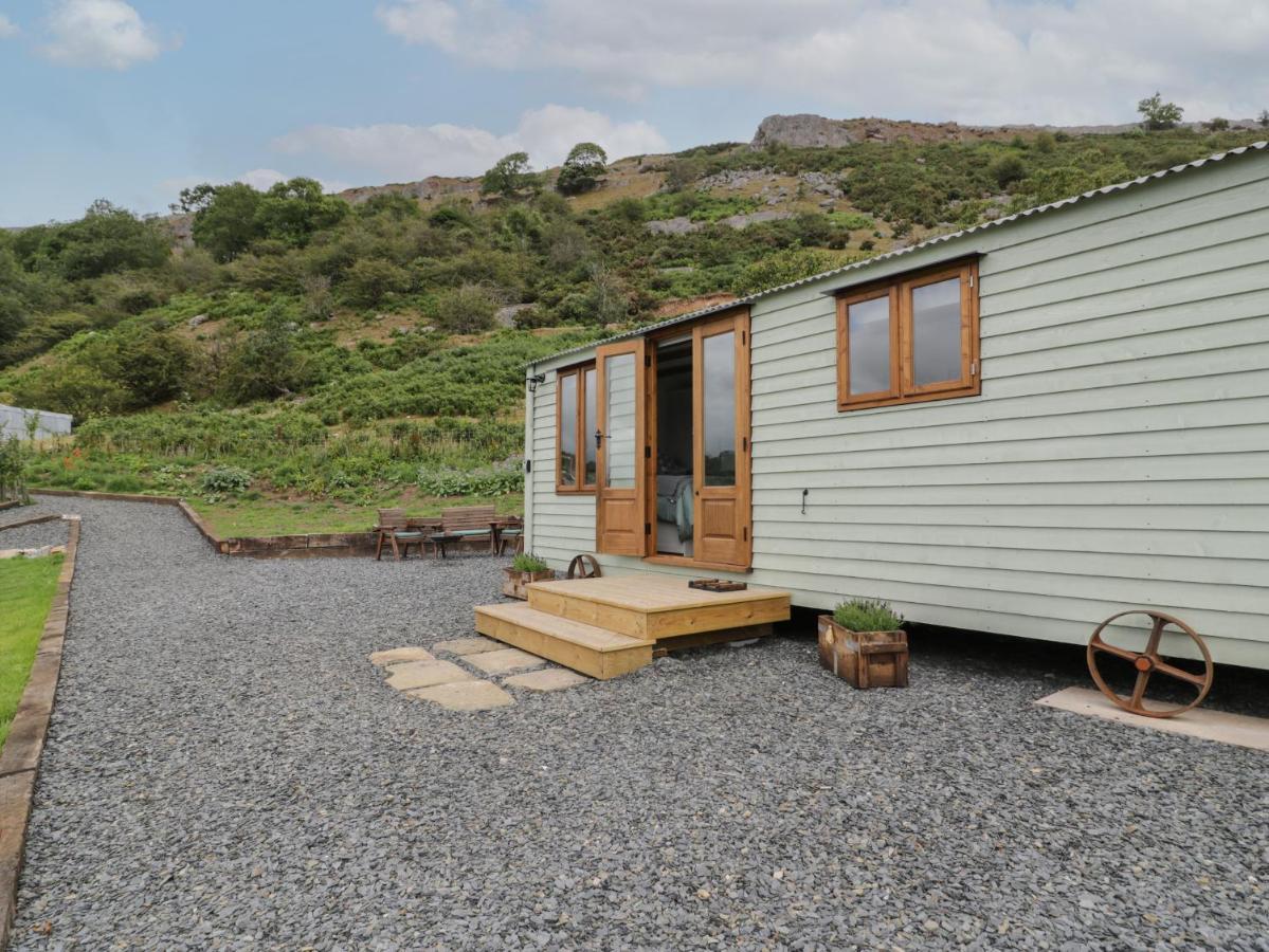 Tan Y Castell Shepherds Hut Llangollen Esterno foto